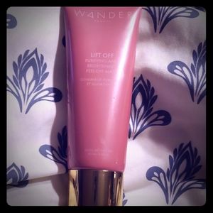 Wander lift off mask